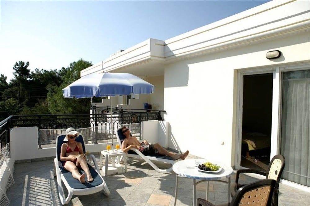 Hotel Sirines Complex Potos Buitenkant foto