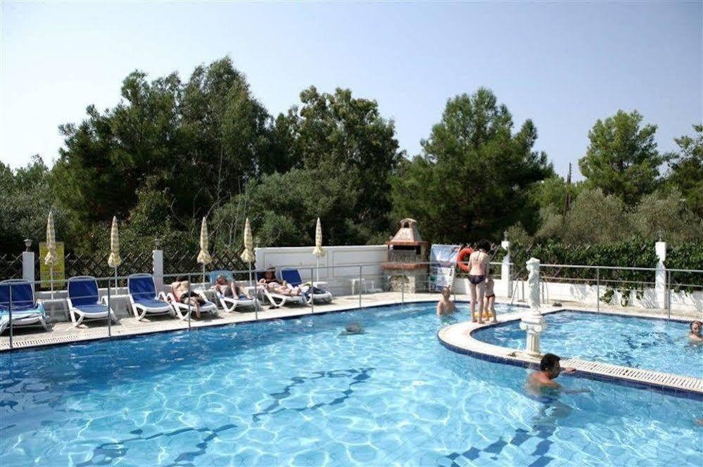 Hotel Sirines Complex Potos Buitenkant foto