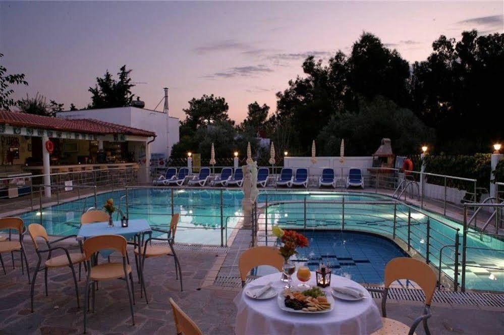 Hotel Sirines Complex Potos Buitenkant foto