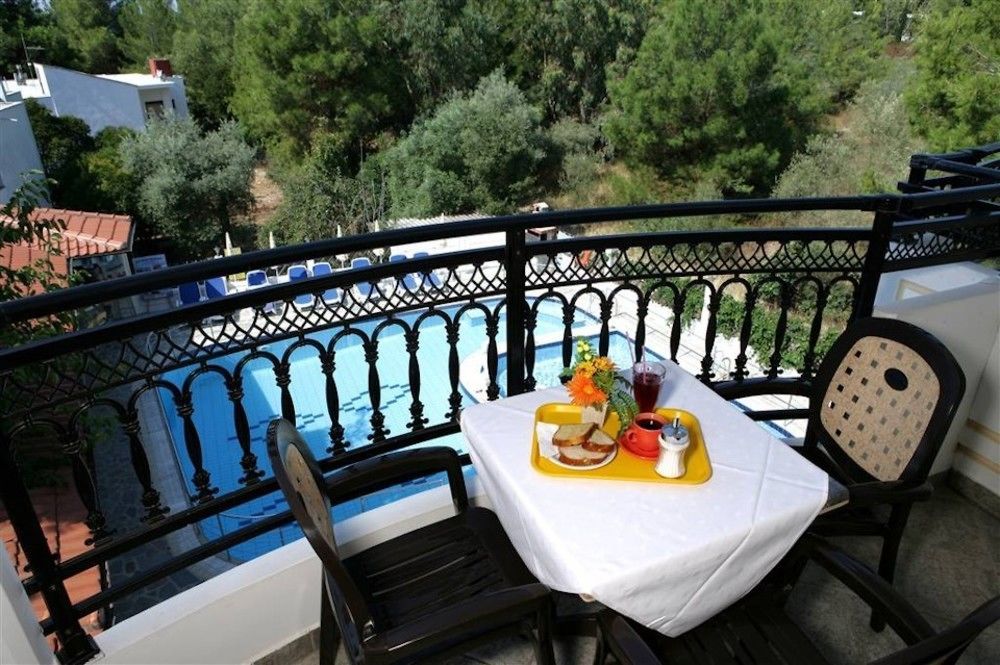 Hotel Sirines Complex Potos Buitenkant foto